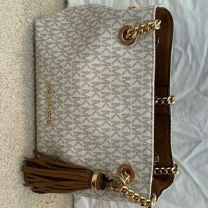 michael kors serial number 38s9g1m2b